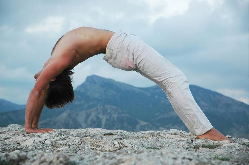 Những tư thế Yoga tại nhà cho nam giới