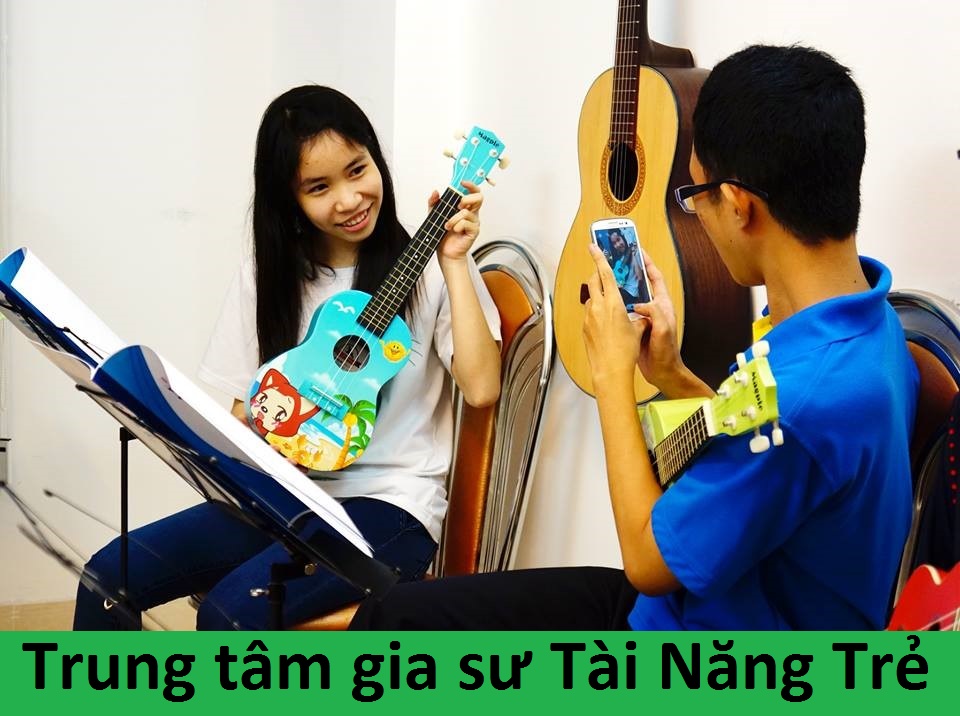 Gia sư dạy đàn ukulele tại  Hà Nội