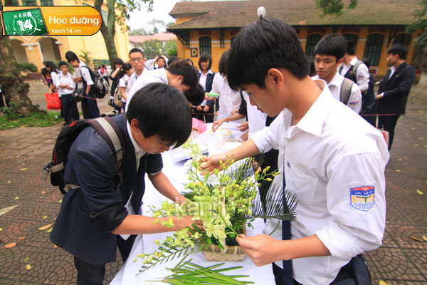 Đi xem con trai trường Chu Văn An cùng nhau làm bếp